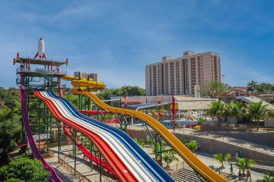 Imperio Com Um 1dia No Acqua Park, Splash E Slide Apartamento